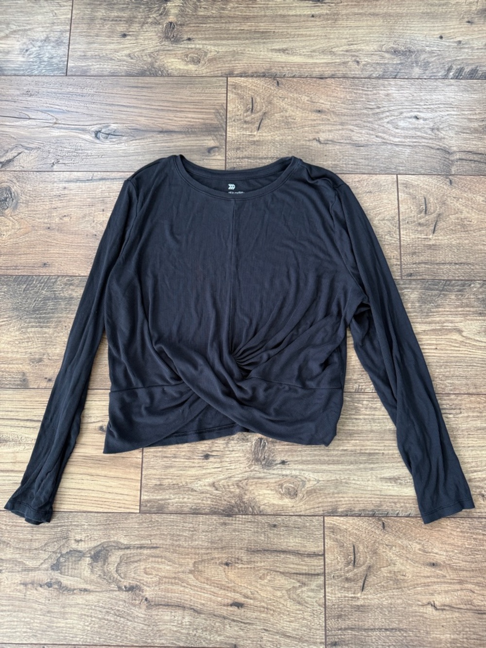 All in Motion Women’s Black Twist-Front Long Sleeve Top